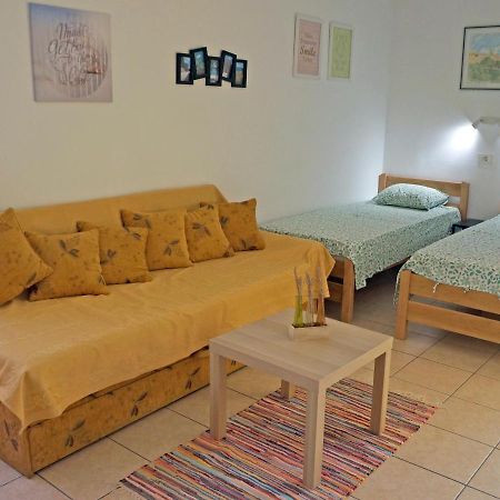 Studio Apartment Michelle - Intermezzo With Sea View غاباس المظهر الخارجي الصورة